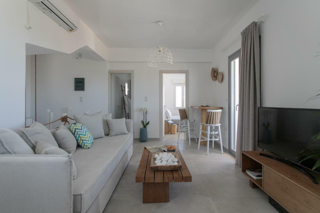 Naxos Infinity Villa And Suites Galanado Екстериор снимка